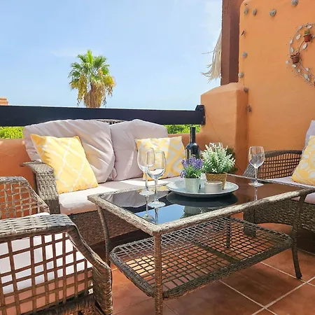Apartment 2 Bedroom Penthouse Sol With Sunny Terrace
